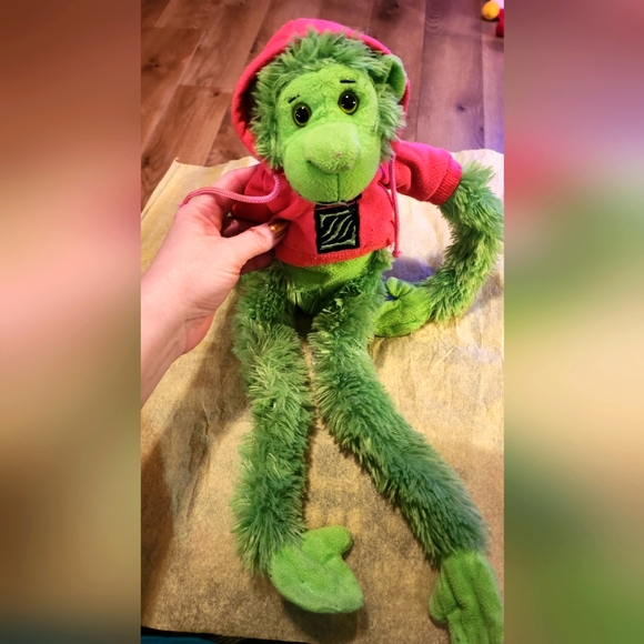 Petting Zoo Hanging Monkey From Houston Zoo Green 20" - Picture 1 of 9